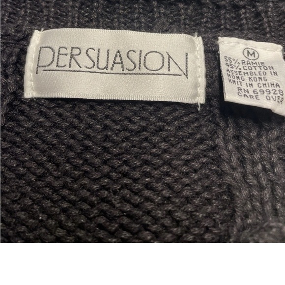 Persuasion Black Sweater Womens Size Medium V-Neck New Vintage - Picture 7 of 7